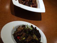 -赶海部落海鲜城(海阳路店)