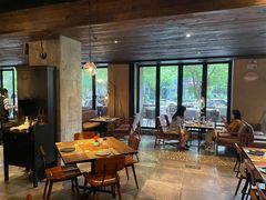 -Carbon莫卡哆·意大利复古集市餐厅(杭州大厦店)