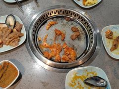 -金滏山·烤肉海鲜火锅自助(襄阳万达店)
