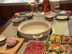 -四点金粥底火锅(沂州里店)