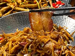 -雀舞云南菜(天津天河城购物中心店)