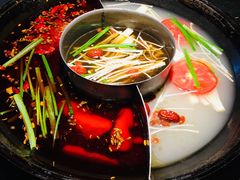 -渝涯重庆豆花老火锅(中赢国际店)