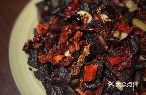 Stir-fried Peppers with Soft Sausage