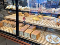 面包甜点陈列柜-精点味道(西安路店)