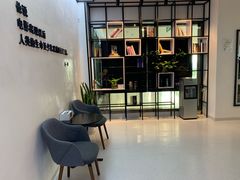 -梦想空间私人影院(金山万达店)