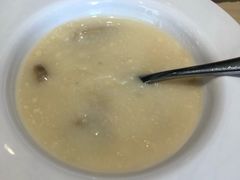 蘑菇汤-豪客来牛排(重庆大学城熙街店)