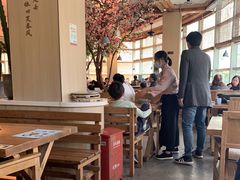 大堂-蜜桃餐厅·伴山(湖滨商业街店)