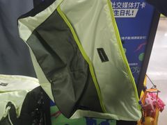 -迪卡侬(大英山店)