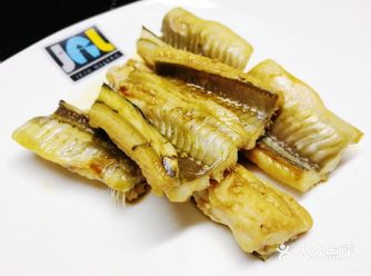 提供冰箱微波炉锅碗瓢盆