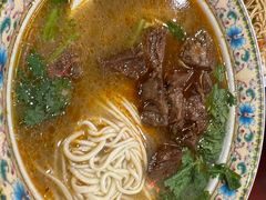 -金杨拉面王小吃面馆·牛三宝面·红烧牛肉粉