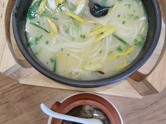 -桥香园云南过桥米线(红龙井店)