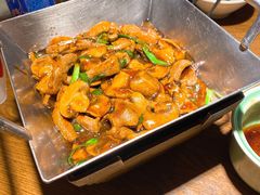 韭芽蘑菇爆猪肝-弄堂里·寻味杭州(湖滨银泰in77C区店)