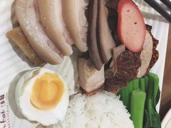 烧腊三拼-香港新发烧腊茶餐厅(万象店)