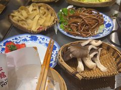 -朱光玉火锅馆(正弘城店)