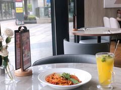 -必胜客(尹山湖歌林公园店)