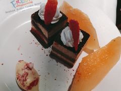 -领鲜活海鲜榴莲自助火锅(东门店)