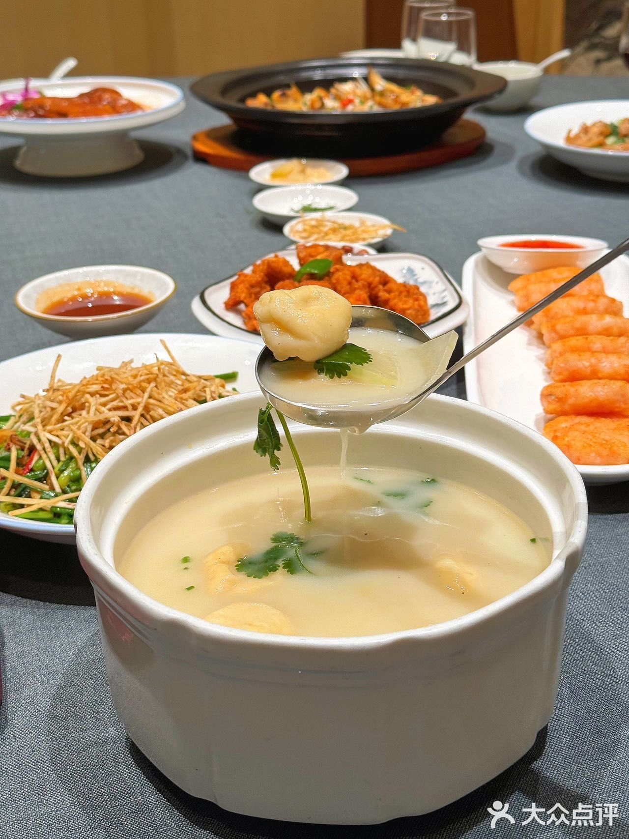 去顺德太远，来这家吃粤菜吧 