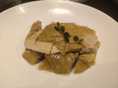 白斩鸡-吴越荣记苏州菜·松鼠桂鱼(月光码头店)