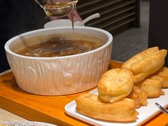 小油条配酸辣汤-味莊·青岛菜(石老人店)