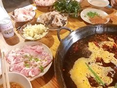 -岗上渣渣老火锅(两路口店)