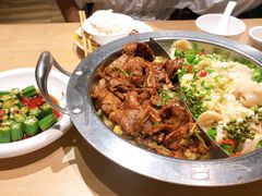 香韧牛仔骨-小鱼小牛·鱼牛干锅·脆鱼火锅(世欧广场店)