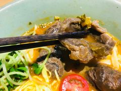 手切酸菜牛腱子面-陳八两面家(滨江天街店)