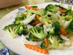 -雪湖煜辰鱼头老店(雪野湖店)