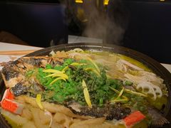 -鸣记脆皮烤鱼·海鲜烤鱼(三八广场店)
