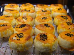 蛋黄酥-昆明冠生园·蛋糕·面包(南强街店)