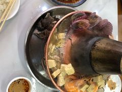 -一口猪海鲜浑锅·东北家常菜