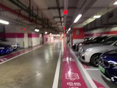 -万象城-停车场