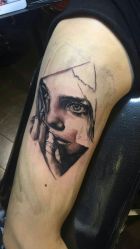 -木子·纹身店TATTOO穿孔·洗纹身