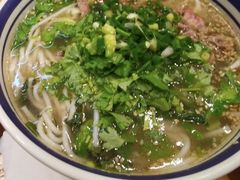 -云阿蛮云南生烫牛肉米线(奉贤路店)