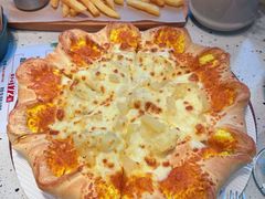 金奖芝士蛋黄卷边榴莲披萨-必胜客(海滨店)