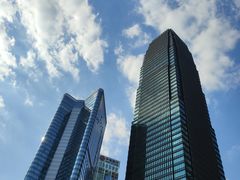 -八一路好吃街(雨田商务大厦店)