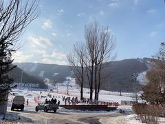 -中旅松花湖滑雪场