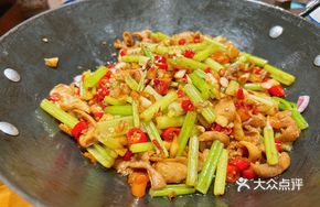 Stir-fried Intestine with Celery