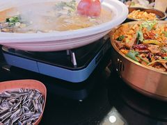-川流不息·地道川菜·小龙虾(新松江路店)