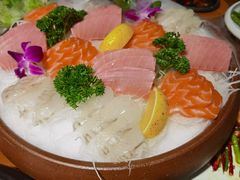 -青瓦餐厅·生鱼片·韩园烤肉(西塔店)