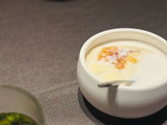 桃胶椰乳豆腐花-老湘亲·品鉴湘菜(湖里店)