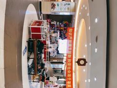 -上海亚太新阳服饰礼品市场