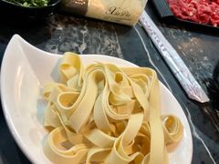 -小牛家村·贵州黄牛肉火锅(梦想小镇二分店)
