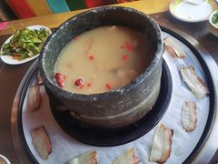 石锅鸡-峰瑞藏地美食·石锅鸡·牦牛肉(大昭寺品牌店)