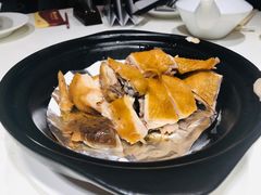 瓦撑盐焗鸡-东海海鲜酒家(中信广场店)