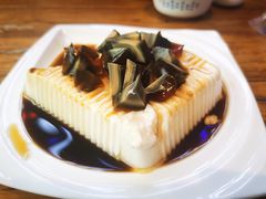 皮蛋豆腐-杨记玉喜龙虾肥蛤(文东店)