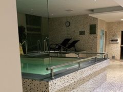 -上海龙之梦万丽酒店游泳池