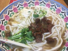 -鑫花溪牛肉米粉(人民广场店)
