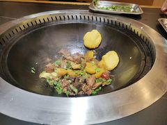 -锅老头海鲜铁锅炖