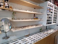 -天空之镜眼镜店蔡司依视路授权店(天通苑店)