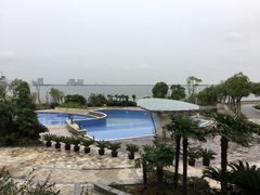 -上海滴水湖皇冠假日酒店